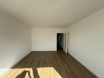 Kernsanierte, helle 1-Zimmer-Wohnung in bester Lage in Seelze - Photo 1