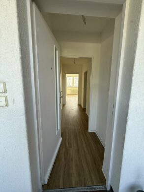 Kernsanierte, helle 1-Zimmer-Wohnung in bester Lage in Seelze - Photo 4