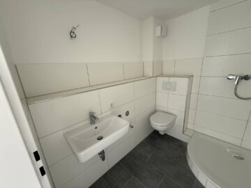 Kernsanierte, helle 1-Zimmer-Wohnung in bester Lage in Seelze - Photo 3