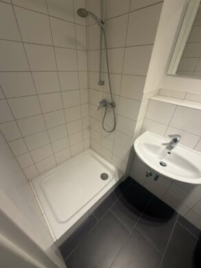 1-Zimmer-Wohnung mit Einbauküche im Herzen von Groß-Buchholz - Foto 1