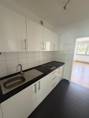 1-Zimmer-Wohnung mit Einbauküche im Herzen von Groß-Buchholz, 30655 Hannover, Etagenwohnung