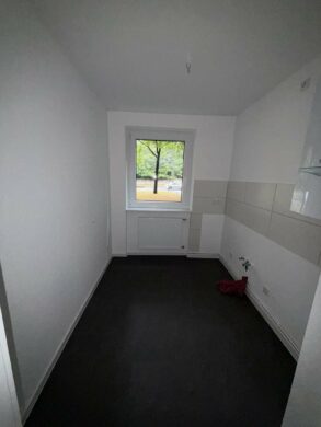 frisch sanierte 3-Zimmer-Wohnung im grünen Hannover-Mittelfeld - Photo 1